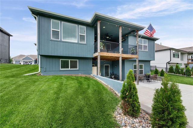 2104 Foxtail Drive, Kearney, MO 64060