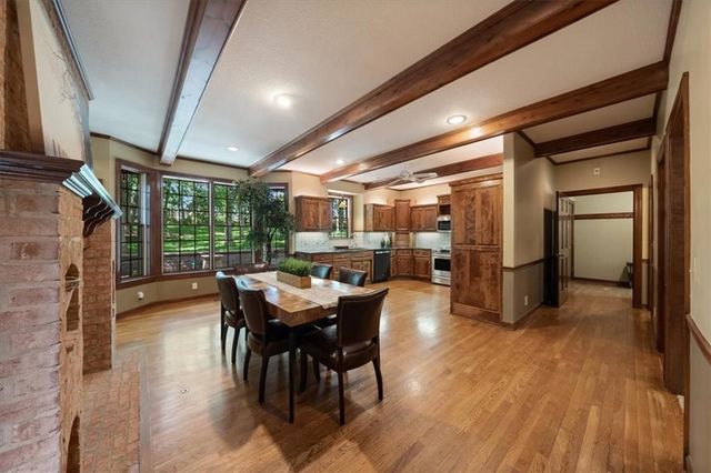 24450 W 61ST Terrace, Shawnee, KS 66226
