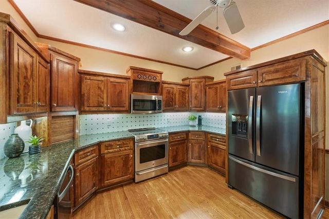 24450 W 61ST Terrace, Shawnee, KS 66226