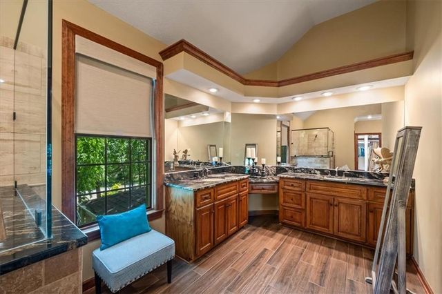 24450 W 61ST Terrace, Shawnee, KS 66226