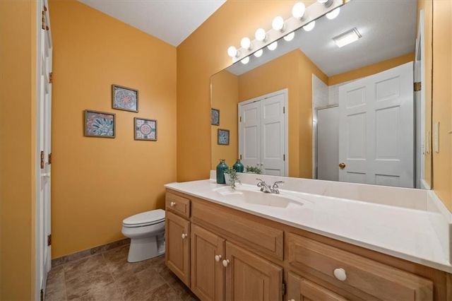 24450 W 61ST Terrace, Shawnee, KS 66226