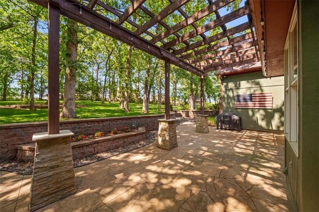 24450 W 61ST Terrace, Shawnee, KS 66226