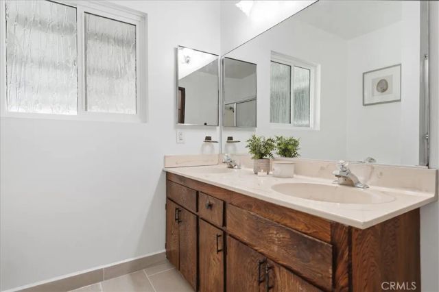 4850 Sunfield Avenue, Long Beach, CA 90808