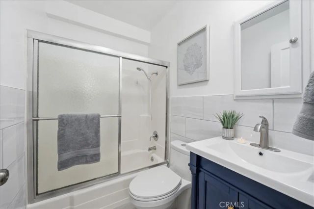 4850 Sunfield Avenue, Long Beach, CA 90808