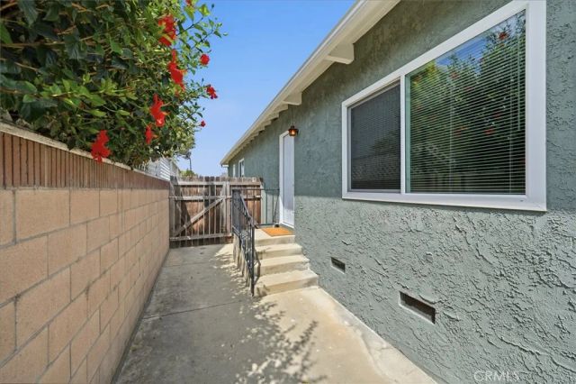 4850 Sunfield Avenue, Long Beach, CA 90808