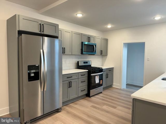 6143 LEBANON AVE, Philadelphia, PA 19151