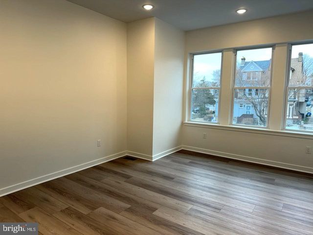 6143 LEBANON AVE, Philadelphia, PA 19151