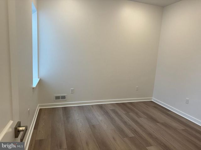 6143 LEBANON AVE, Philadelphia, PA 19151