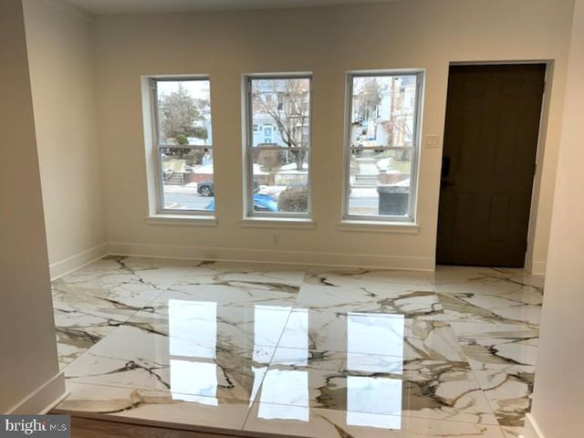 6143 LEBANON AVE, Philadelphia, PA 19151