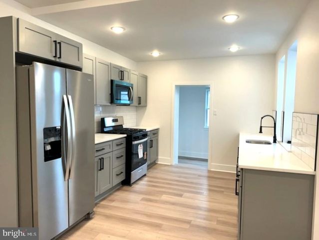 6143 LEBANON AVE, Philadelphia, PA 19151