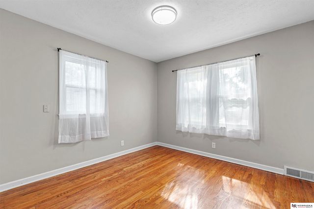 4536 Camden Avenue, Omaha, NE 68104