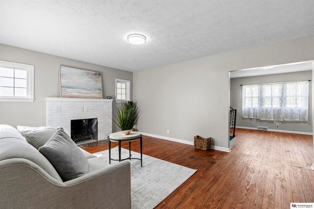 4536 Camden Avenue, Omaha, NE 68104