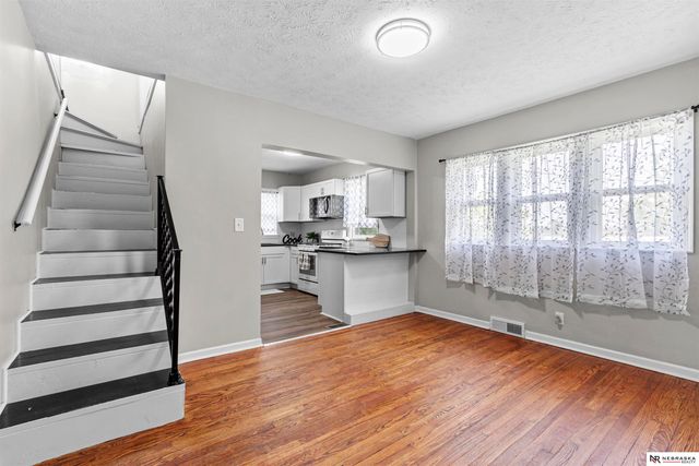 4536 Camden Avenue, Omaha, NE 68104