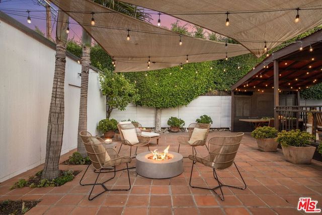 3792 Colonial Avenue, Los Angeles, CA 90066