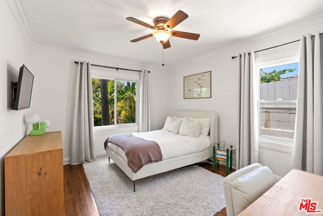 3792 Colonial Avenue, Los Angeles, CA 90066