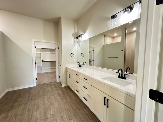 130 Lasso Loop, Lorena, TX 76655