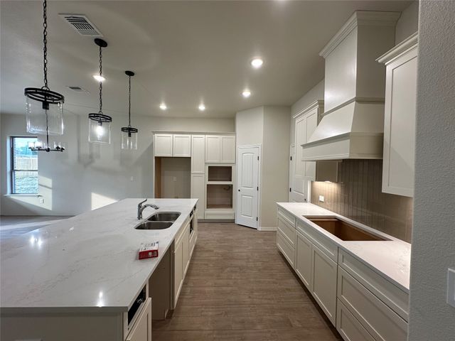 130 Lasso Loop, Lorena, TX 76655