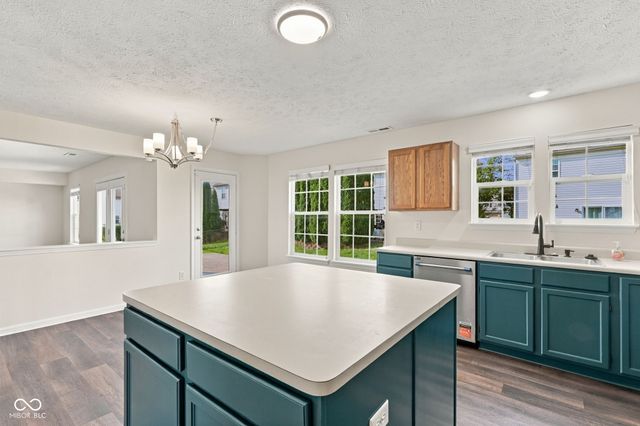 6538 Abby Lane, Zionsville, IN 46077