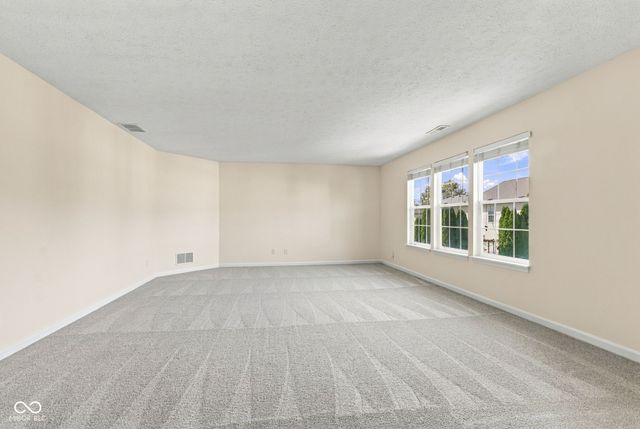 6538 Abby Lane, Zionsville, IN 46077