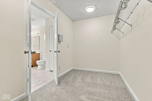 6538 Abby Lane, Zionsville, IN 46077