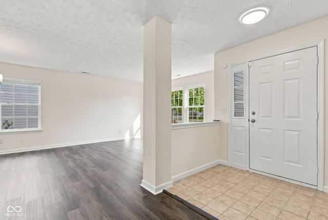 6538 Abby Lane, Zionsville, IN 46077