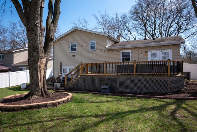 430 71st Street, Darien, IL 60561