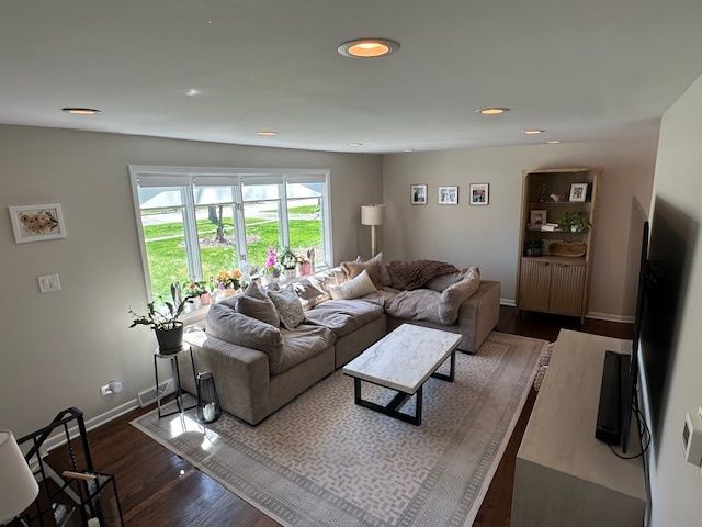 430 71st Street, Darien, IL 60561