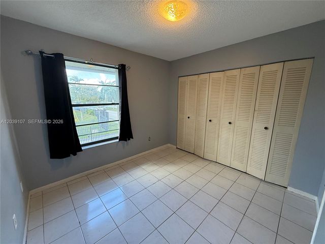 9700 NW 6th Lane 9700, Miami, FL 33172