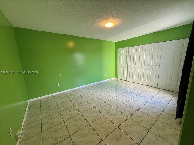 9700 NW 6th Lane 9700, Miami, FL 33172