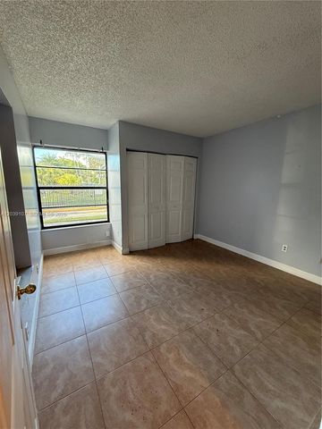 9700 NW 6th Lane 9700, Miami, FL 33172
