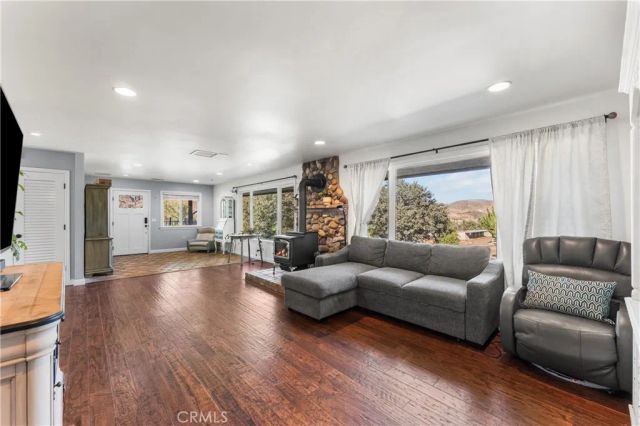 40016 90th st w, Leona Valley, CA 93551