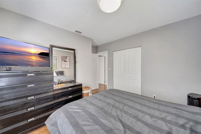 7470 SW 37th St, Miami, FL 33155