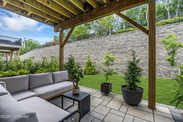 25 Augustus Drive 277, Middletown, NJ 07748