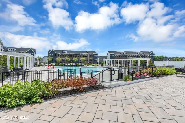 25 Augustus Drive 277, Middletown, NJ 07748