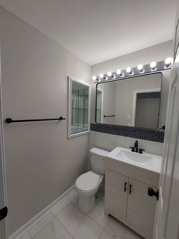 201 Acklen Park Dr Apt 21, Nashville, TN 37203