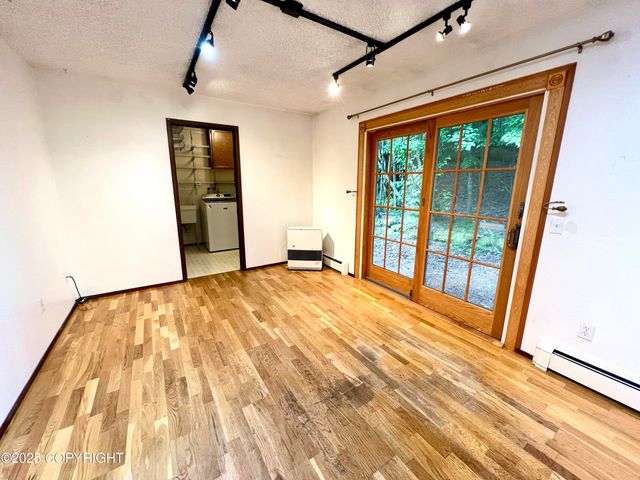 4404 Cloverdale Street, Juneau, AK 99801