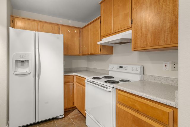 1818 Sarah Way, Medford, OR 97501