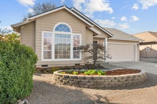 1818 Sarah Way, Medford, OR 97501