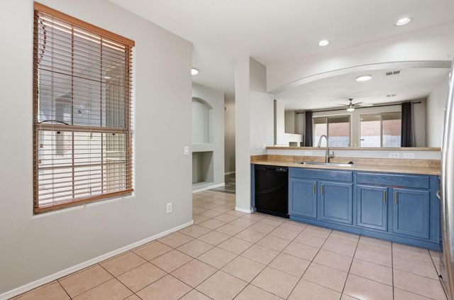 2047 S Jefferson, Mesa, AZ 85209