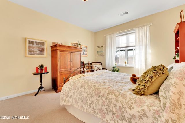 1118 Warrens Way, Wanaque, NJ 07465