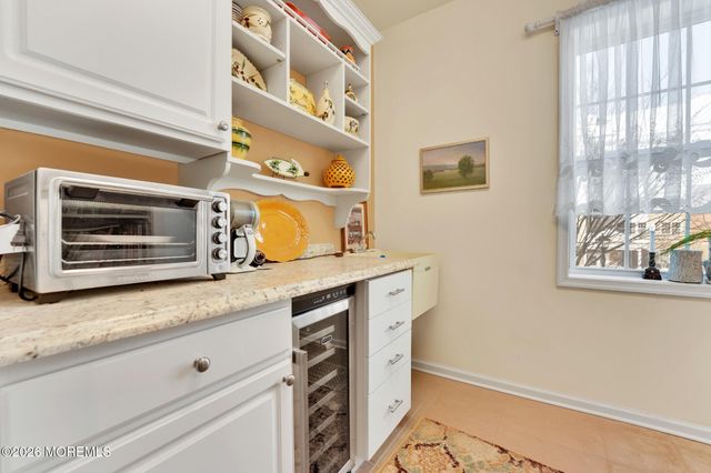 1118 Warrens Way, Wanaque, NJ 07465