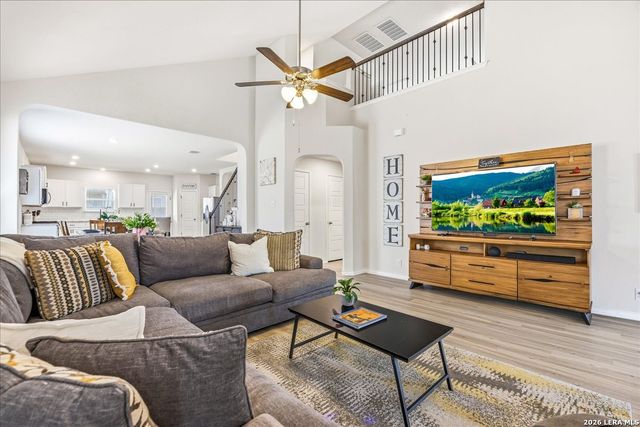 8135 Samsel Falls, San Antonio, TX 78254