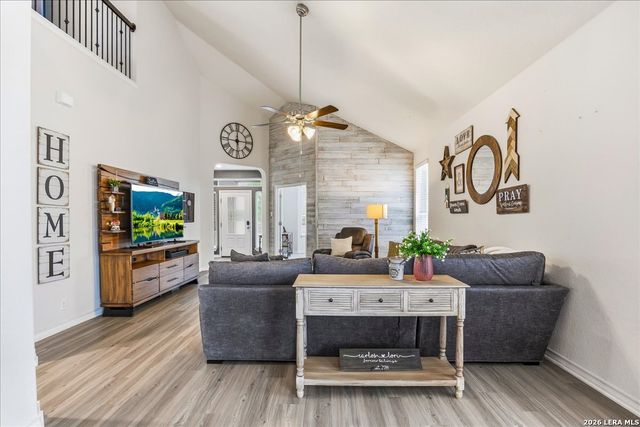 8135 Samsel Falls, San Antonio, TX 78254