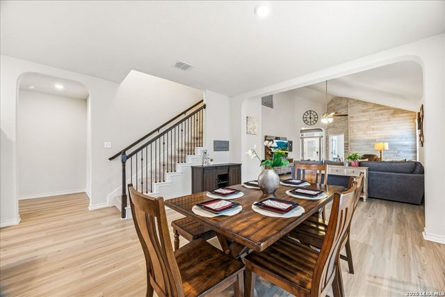 8135 Samsel Falls, San Antonio, TX 78254