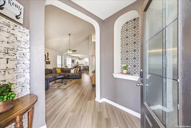 8135 Samsel Falls, San Antonio, TX 78254