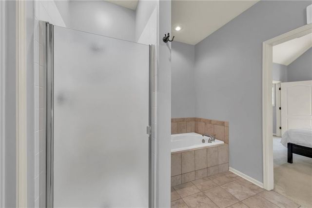 15828 W 61 Street, Shawnee, KS 66217