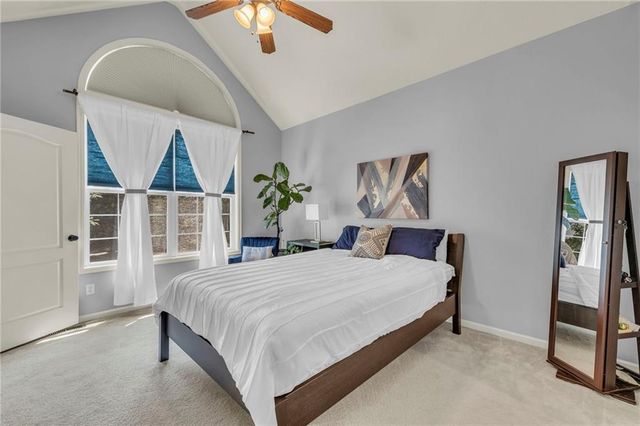 15828 W 61 Street, Shawnee, KS 66217