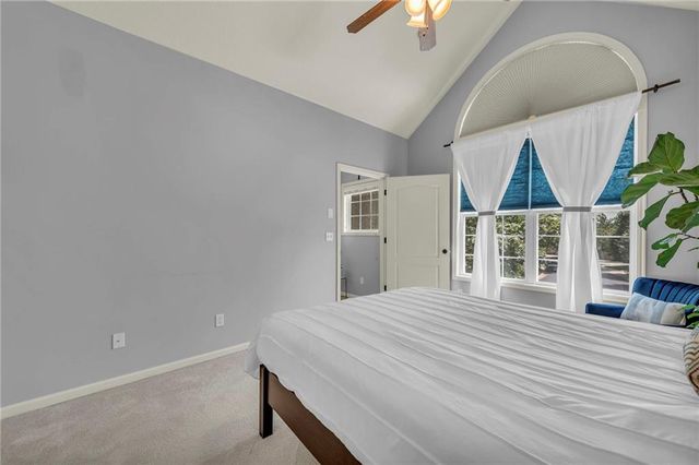 15828 W 61 Street, Shawnee, KS 66217