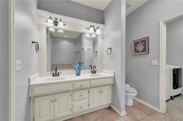 15828 W 61 Street, Shawnee, KS 66217