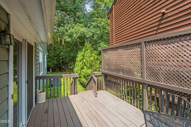 27 Clover Drive, Chapel Hill, NC 27517